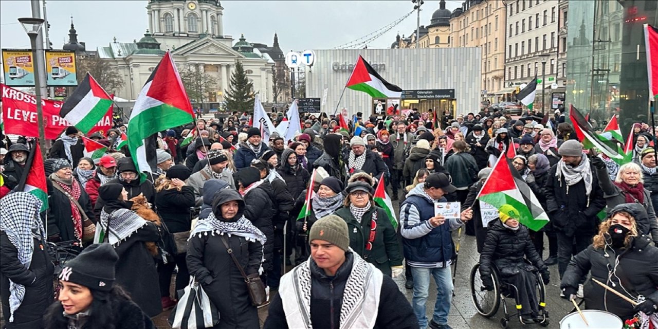 İsveç'te ateşkesi ihlal eden israil protesto edildi