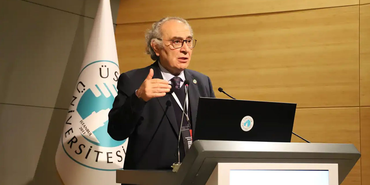 Nevzat Tarhan'dan ailelere uyarı: Yemek esnasında telefonları tamamen kaldırın