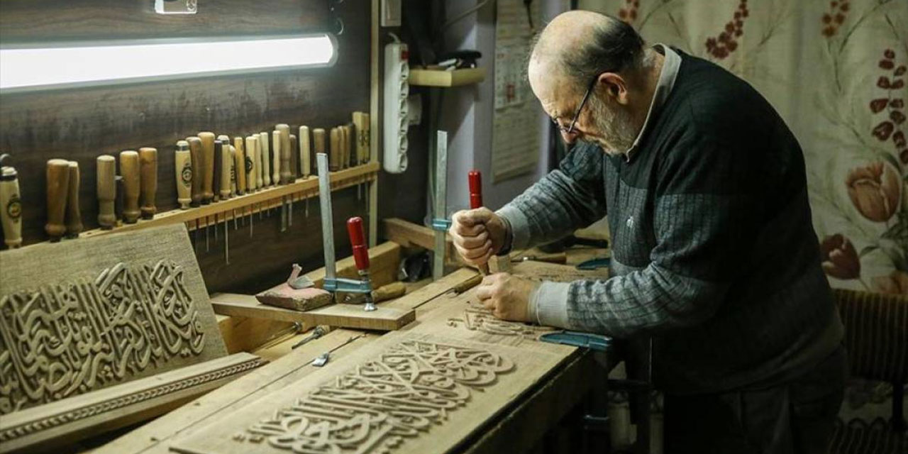 Ailesinin 100 yıldır yaptığı oymacılığın bitmesini istemiyor: Bu mesleğin manevi tarafı da var