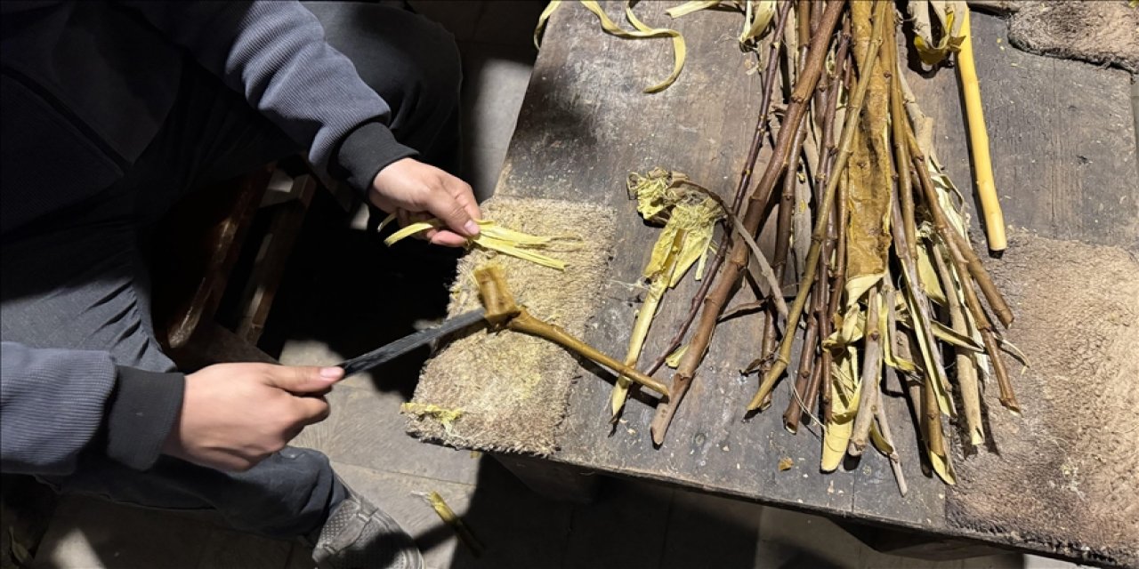 Dut ağacından üretilen Semerkant kağıdı