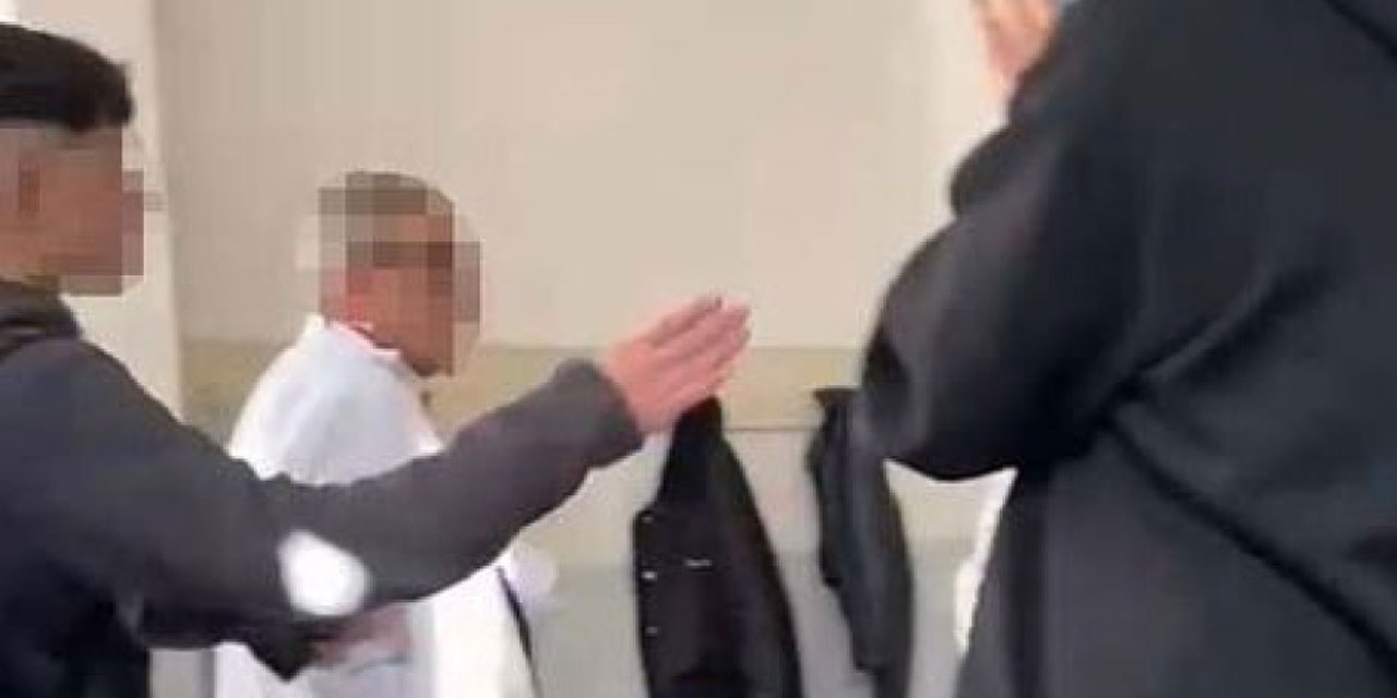 Ankara'da öğretmenleri ile alay eden öğrencilere ceza verildi