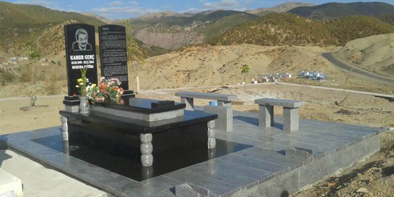 Rakıyla Kamer Genç'in mezarını da delebilirler mi?