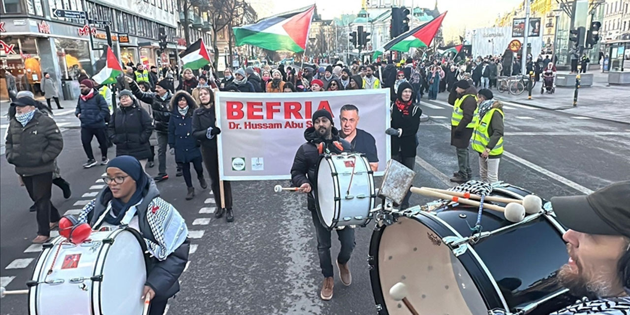 İsveçliler kararlı: Gazze'ye saldırılar durana kadar israili protesto etmeye devam edeceğiz
