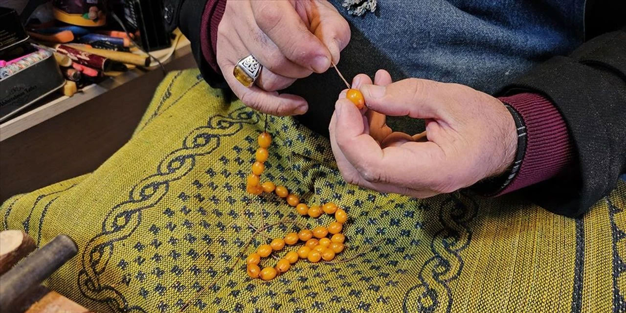 Tespih ustası mesleğinde 40 yıl: Baş ağrısına ve nazara iyi gelir