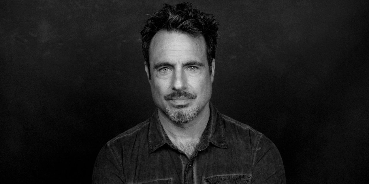 Kanadalı Gazeteci: ABD bir ulus değil, ordusu olan bir petrol şirketi!