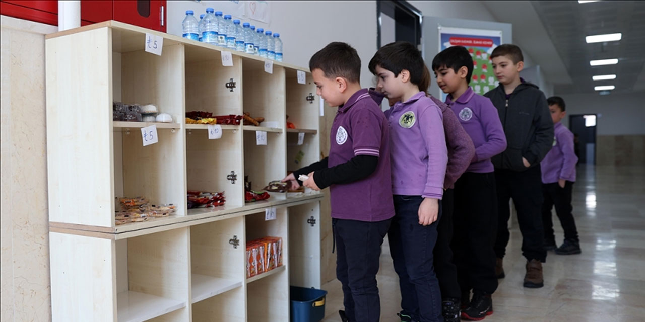 İlkokulda kasiyersiz kasa uygulaması: Allah daim etsin!