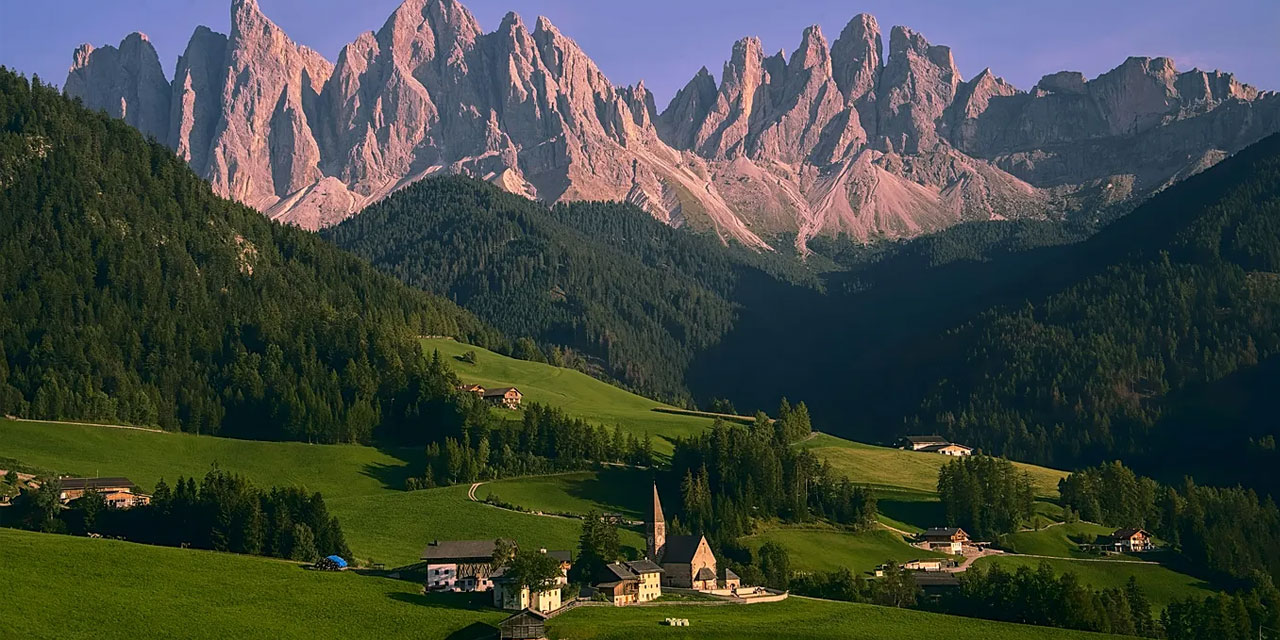 İtalyan köyü turistlerin fotoğraf çekmesinden bıktı, bariyer kurdu