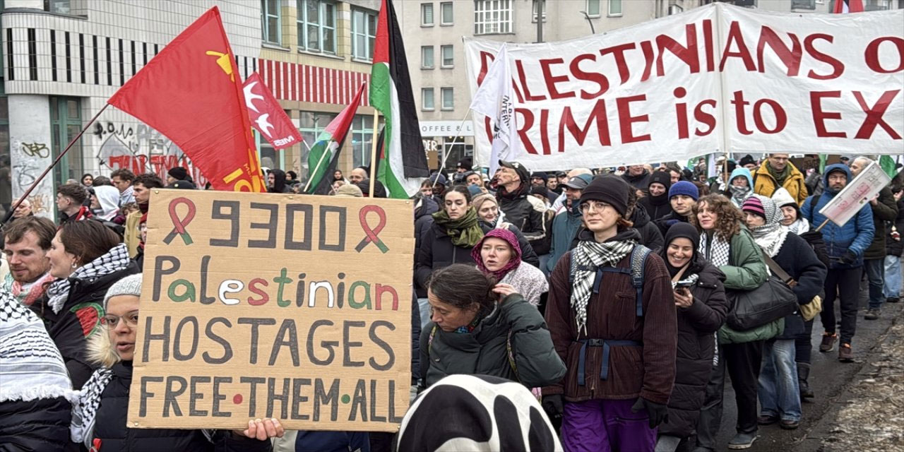 Berlin'den Dünyaya: Gazze, dünyanın en büyük yetimhanesi