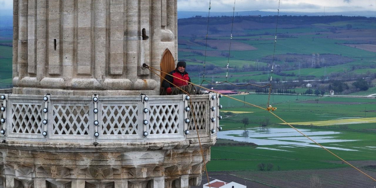Son mahyacı: Bu bayrağı birisine vermemiz gerekiyor