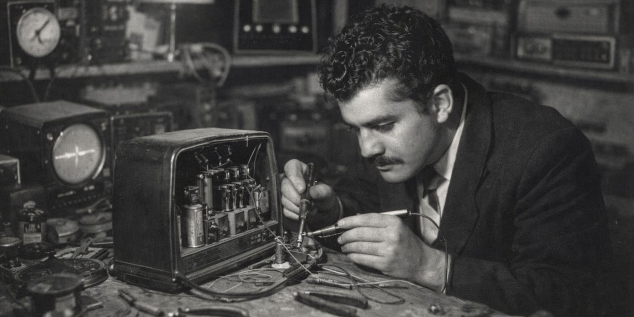 Hocaların ayıpladığı radyocuya Bediüzzaman sahip çıktı