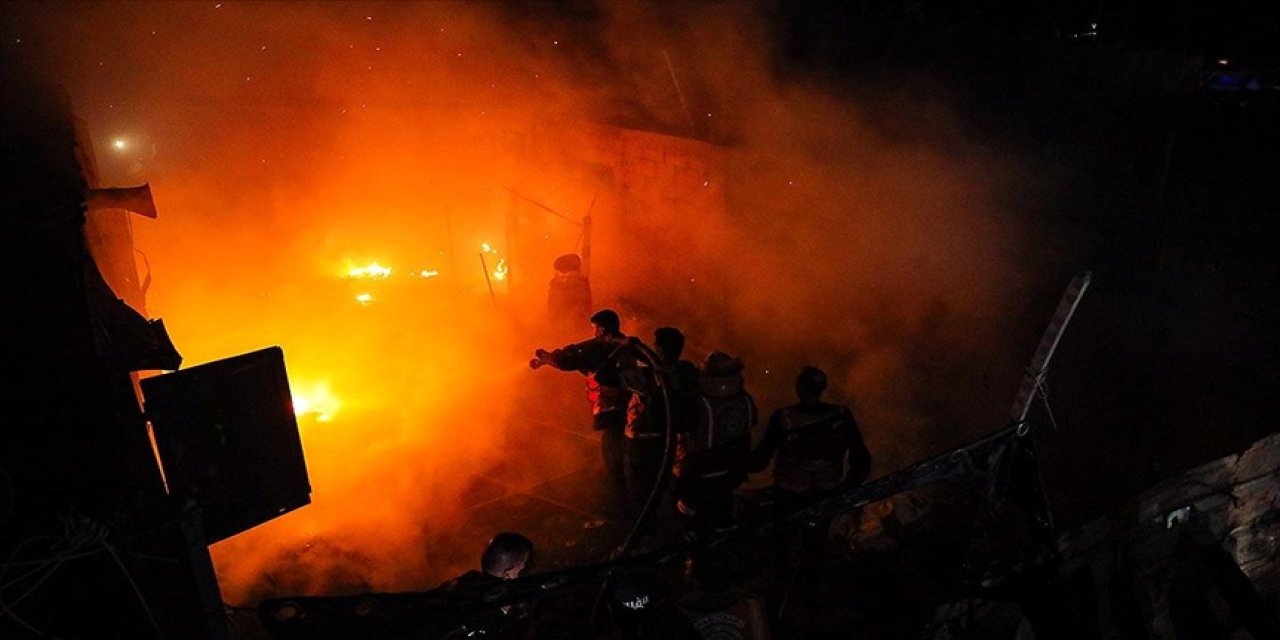 israil ateşkesi bir kere daha ihlal ederek sivillerin barındığı binayı bombaladı