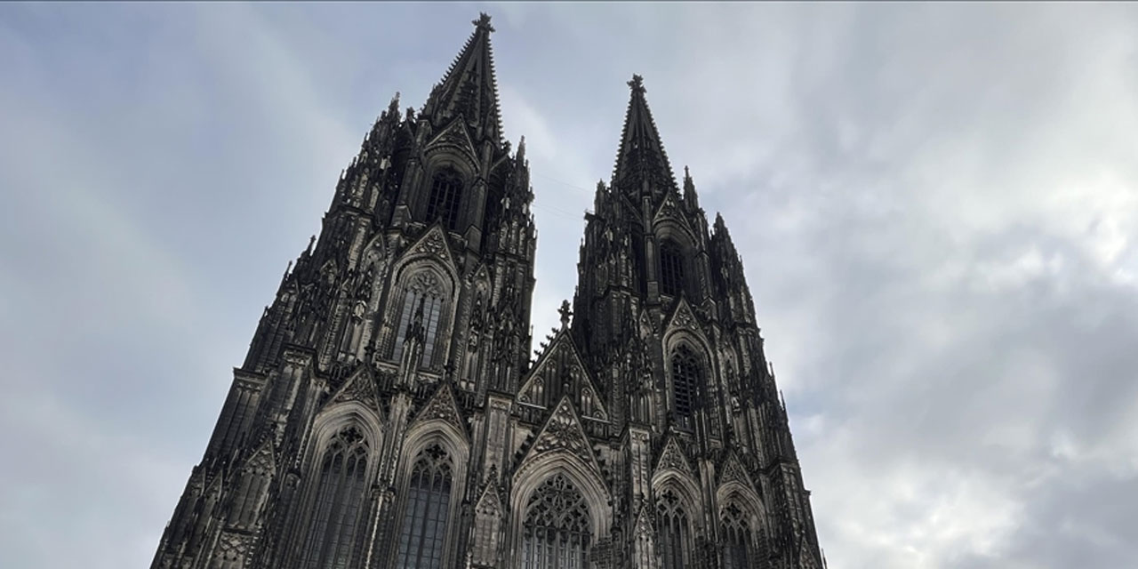 Hepsi potansiyel müslüman adayı: Almanya'daki kiliseler 2025'te 1 milyondan fazla üye kaybetti