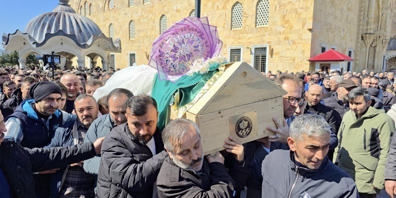 'Başka anne babalar ağlamasın' dedi kızının organları 3 hastaya şifa oldu