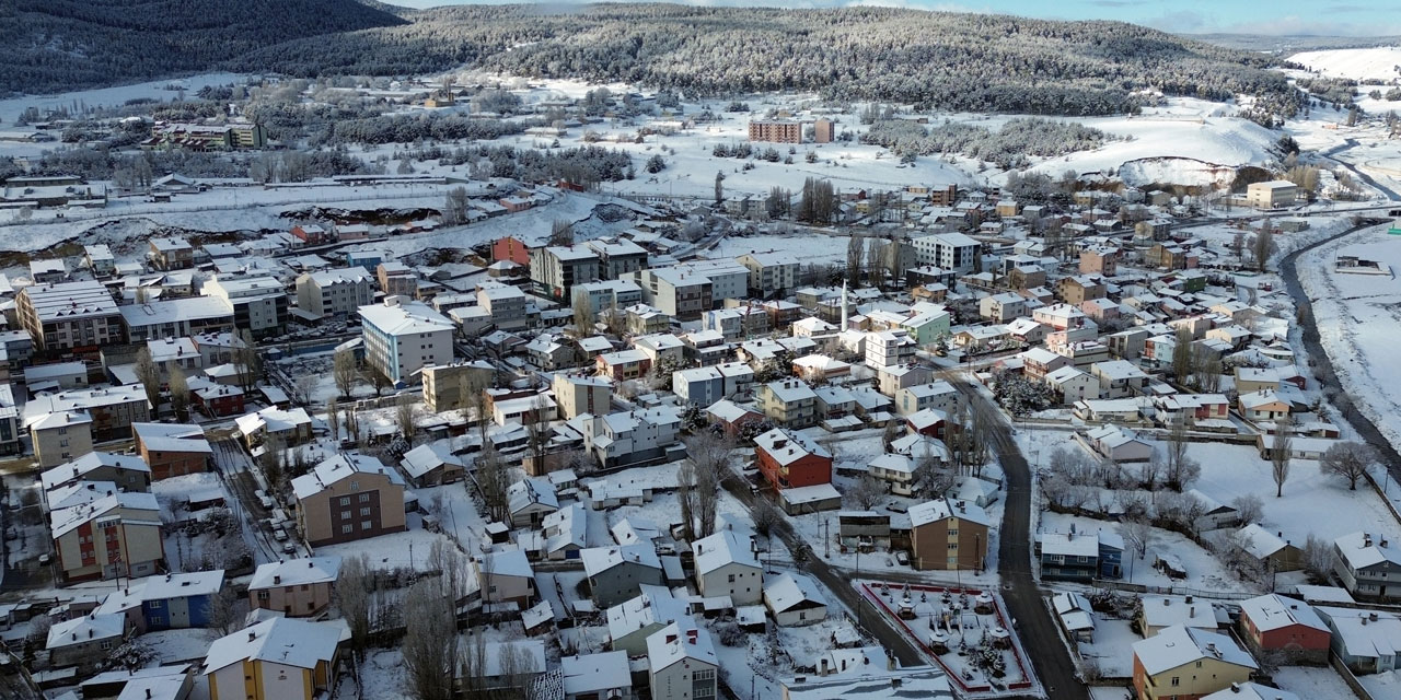 Kars ve Ardahan ilkbaharda beyaza bürüdü