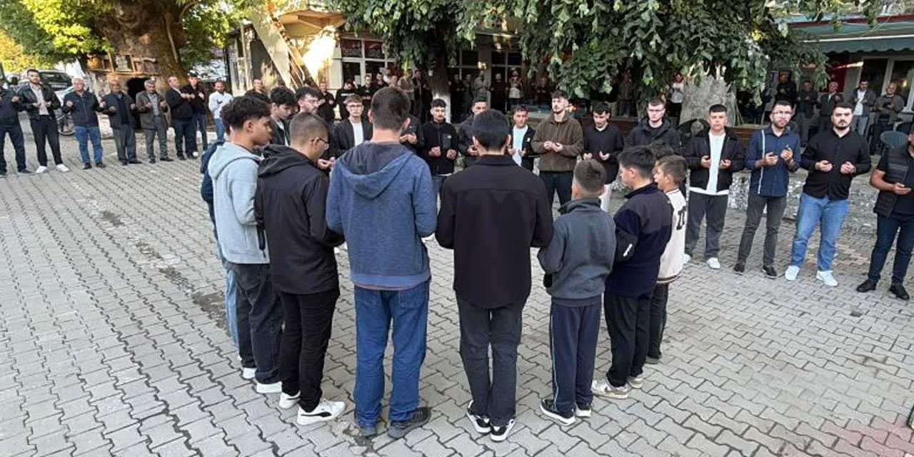 Çanakkale’de asırlık gelenek! 'Bayram halkası' oluşturuldu