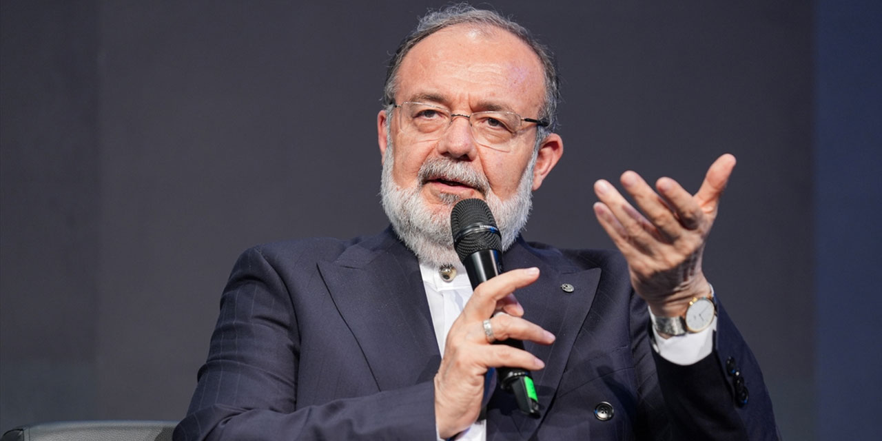 Görmez: Türkiye'de dini hayat zehirlendi, hocaların, sarıklı cübbelilerin tartışmalarına bakın