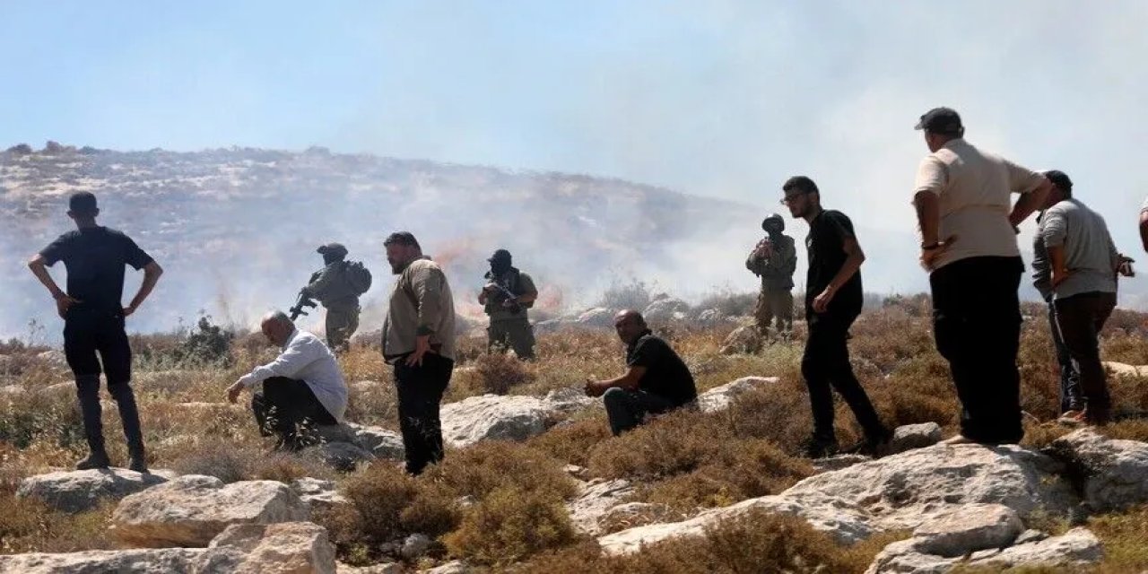 Terörist israil, Batı Şeria'da Filistinlilere ait 2 bin dönümden fazla araziyi daha gasbetti