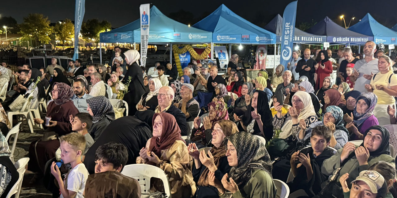 Marmara Depremi'nde vefat edenler dualarla anıldı