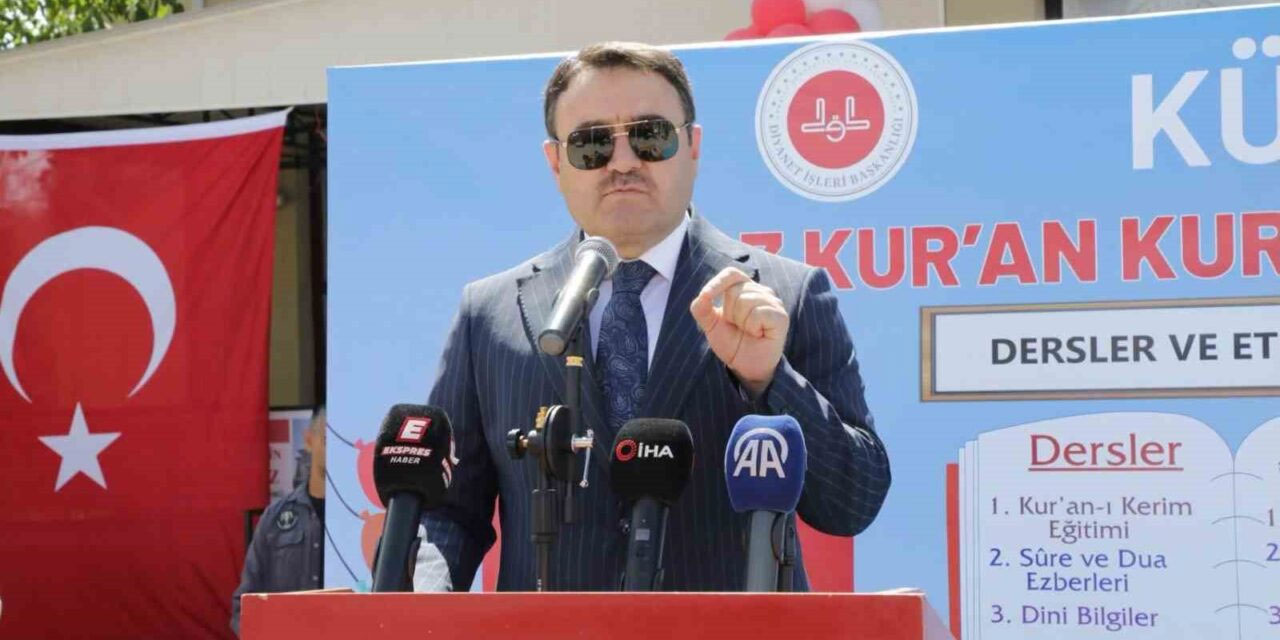 Kütahya Valisi Işın: Çocukları İslami ahlakla ve İslami terbiyeyle koruyabilirsiniz