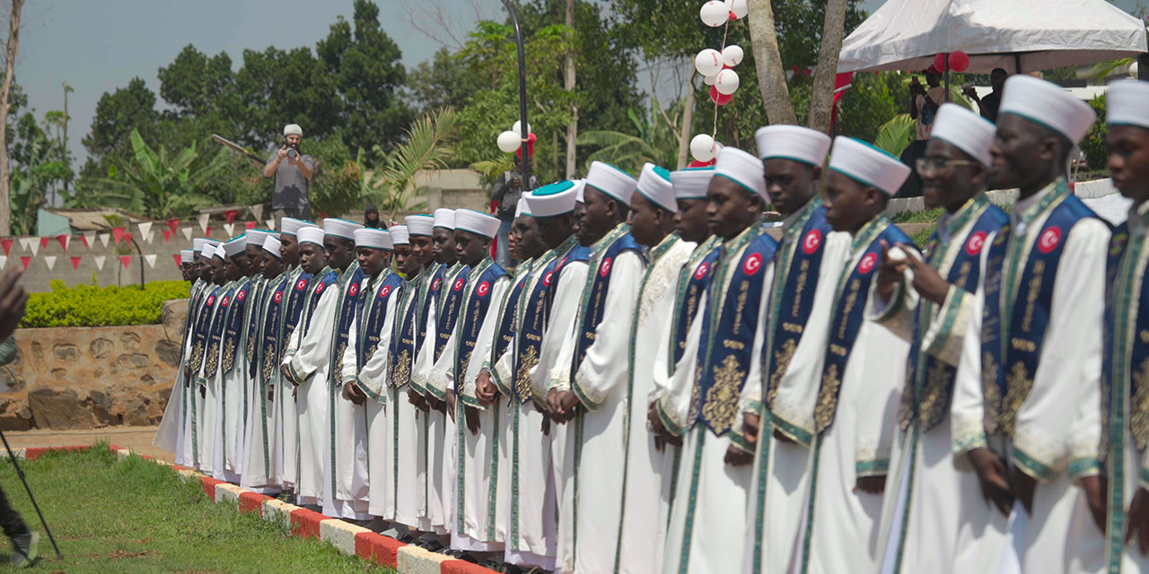 Uganda'da İSAR Hafızlık Okulu ilk mezunlarını verdi