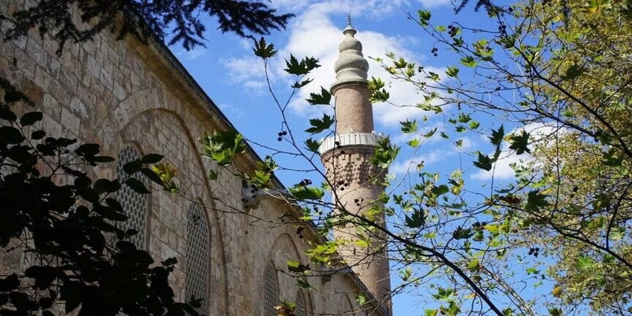Bursa'nın fethine uzanan yol Osmanlı'nın kuruluş döneminin tarihi izlerini taşıyor
