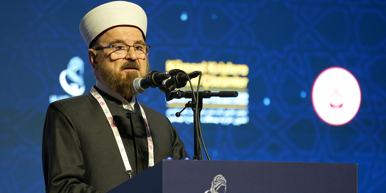 Bediüzzaman Sempozyumu'nda konuşan Karadaği: Müslüman Birleşmiş Milletler kurulmalı