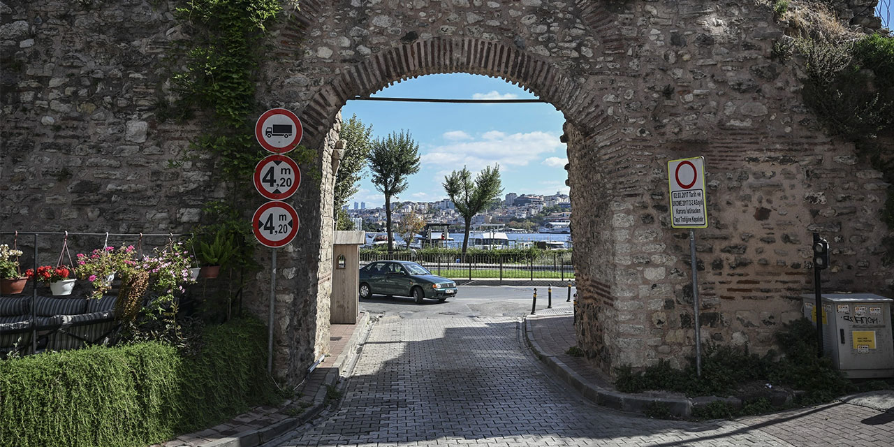 İstanbul'da 1800 yıldır hayata açılan Cibalikapı