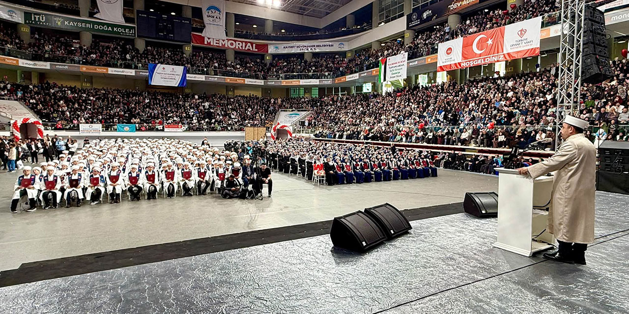 Kayseri'de 738 Hafız için İcazet Merasimi düzenlendi