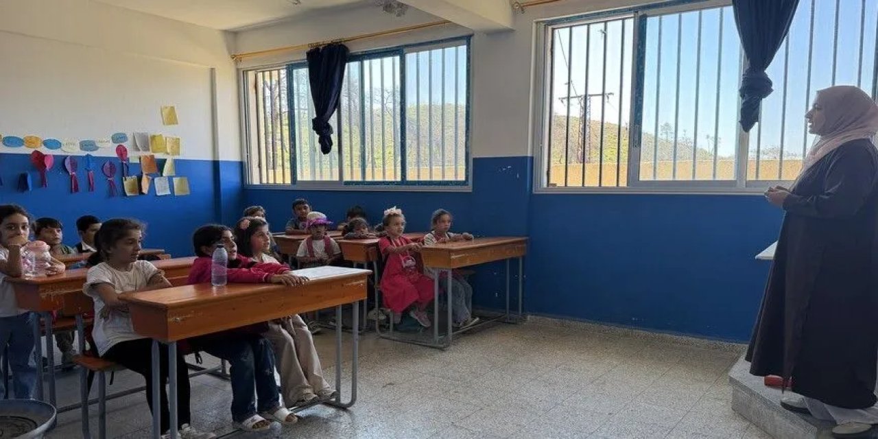 Suriye eğitim müfredatında Osmanlı ve Şeriat düzenlemesi