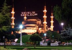 Azınlıklar bile Müslüman kültürle yetişir