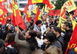 Köln Camii'ne "solcular" sahip çıktı