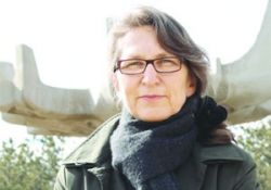 Başörtülü kadın, mücadelesinde yalnız bırakıldı