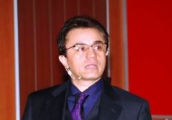 Ender Saraç: Doktorlar Esma-i Hüsna ilacını da kullanmalı