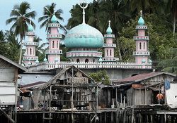 Filipinler'in 628 yıllık mescid sevinci