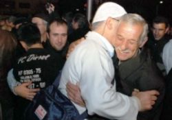 İskandinav hacılar duâlarla uğurlandı