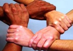 Ne olur aile kurumunu yaşatalım!