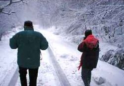 Karlı günlerde nasıl giyinmeli?