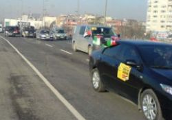 Filistin konvoyu Suriye'ye girdi