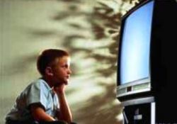 Kontrolsüz TV ve internet çocuğu materyalistleştiriyor