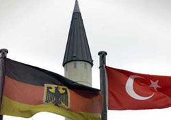 Almanya'da ilk imam okulu açıldı