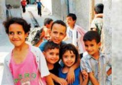 Gazzeli yetimlere anne-baba Türkiye'den