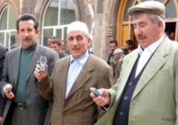 Namazda çalan cep telefonu kapatılır mı?