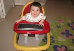 Bebeğinizi yürüteçle yürütmeyin