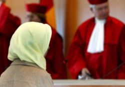 HRW, Almanya'daki başörtüsü yasağını eleştirdi