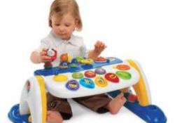 Oyuncak, çocuğun yaşına uygun seçilmeli