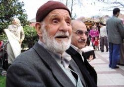 Çocuklarından ilgi gören yaşlılar daha mutlu
