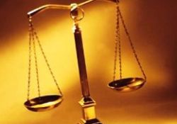 Padişahı öven öğretmene ceza