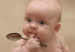 Çocuğun ilk öğretmeni annesi, ilkokulu da ana rahmidir