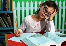 Sınavlarla boğuşan çocuklar, neden eğitim gördüğünün farkında değil