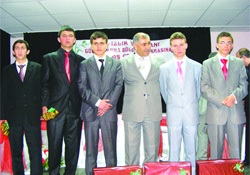 Hafızlık ve ezan okuma yarışmasına büyük ilgi